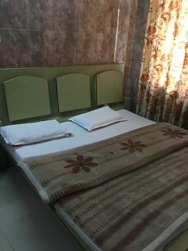 Hotel Grant Deluxe 메루트 객실 사진